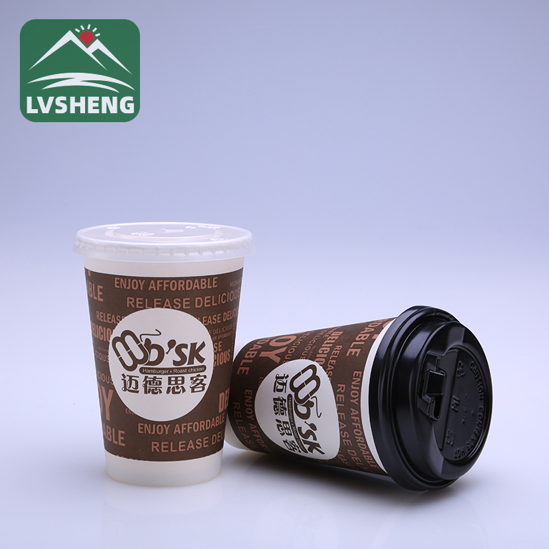 Por qué la taza de café desechable no es en realidad libre de plástico